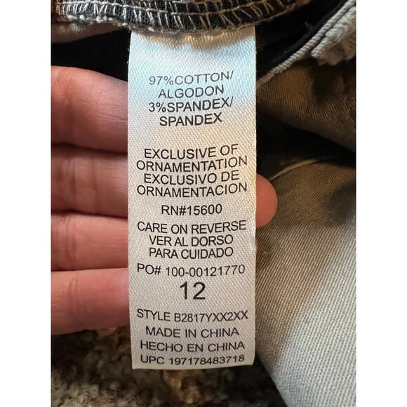 NWT Democracy Ab Technology Fray Hem Capri Pants, Beige, Size 12, Stretch Waist - Picture 9 of 9